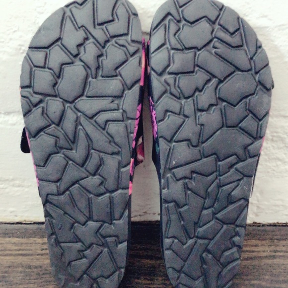 Floral buckle birks - Picture 2 of 2